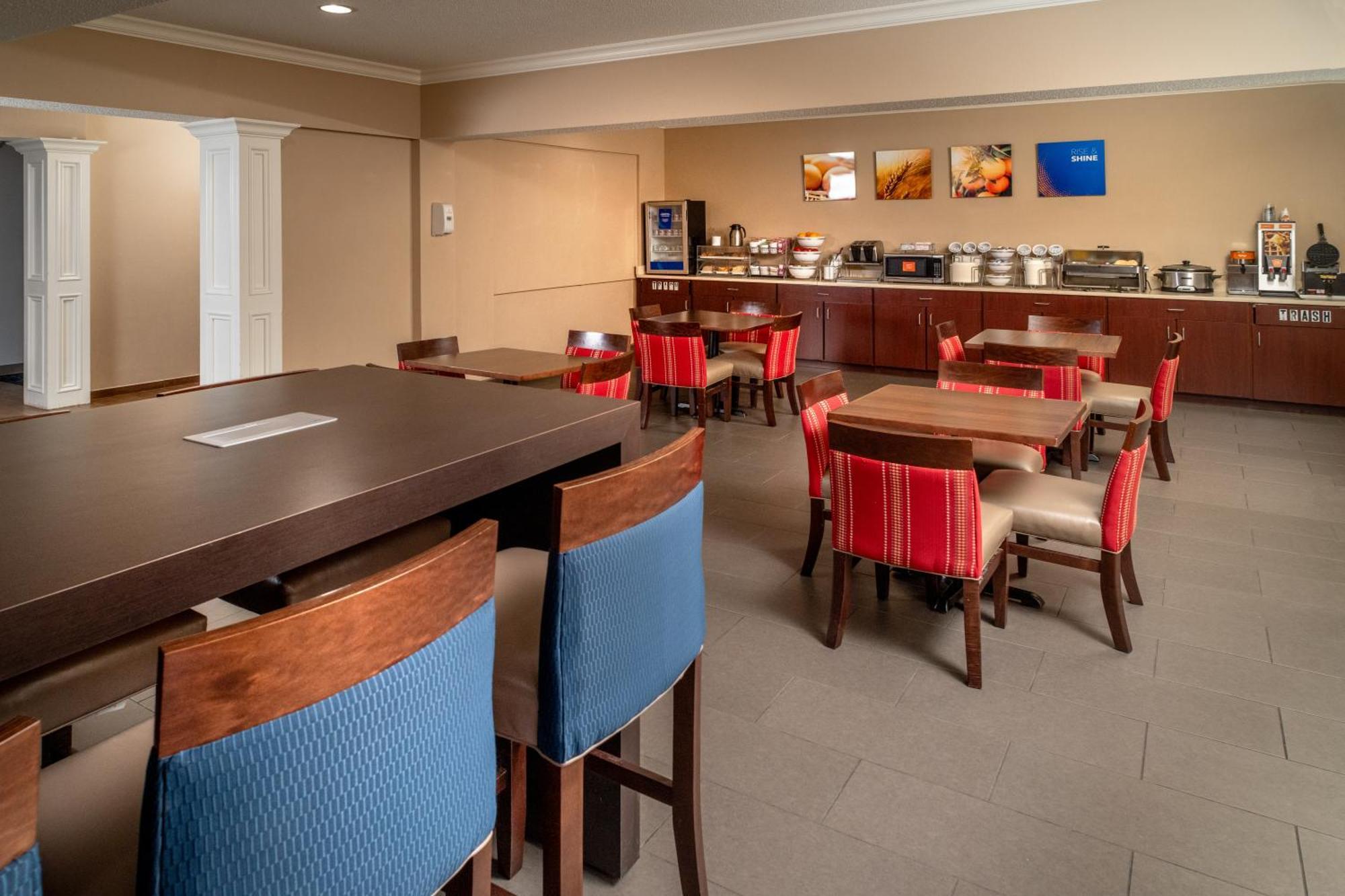 คอมฟอร์ต สวีท เพรสตันส์เบิร์ก เวสต์ Hotel Prestonsburg ภายนอก รูปภาพ