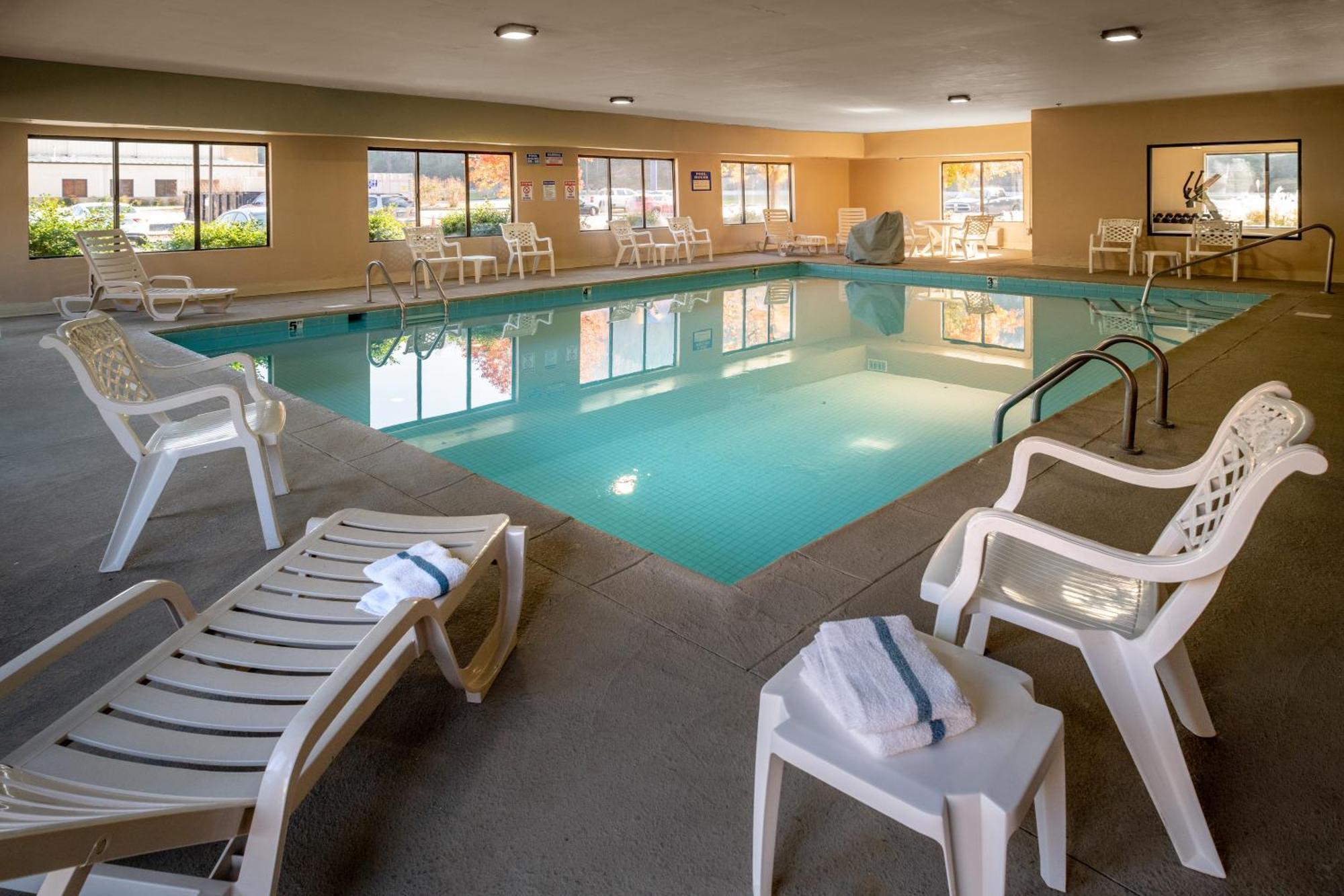 คอมฟอร์ต สวีท เพรสตันส์เบิร์ก เวสต์ Hotel Prestonsburg ภายนอก รูปภาพ